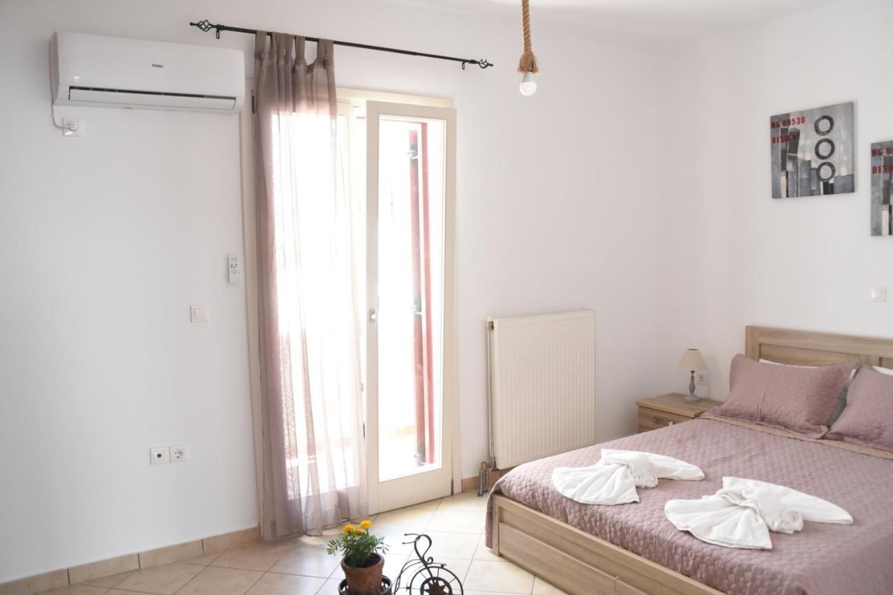 Little Yard Studios & Apartments #2 Naxos City Buitenkant foto
